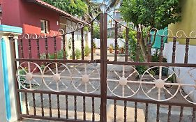 Golden Nest Home Stay